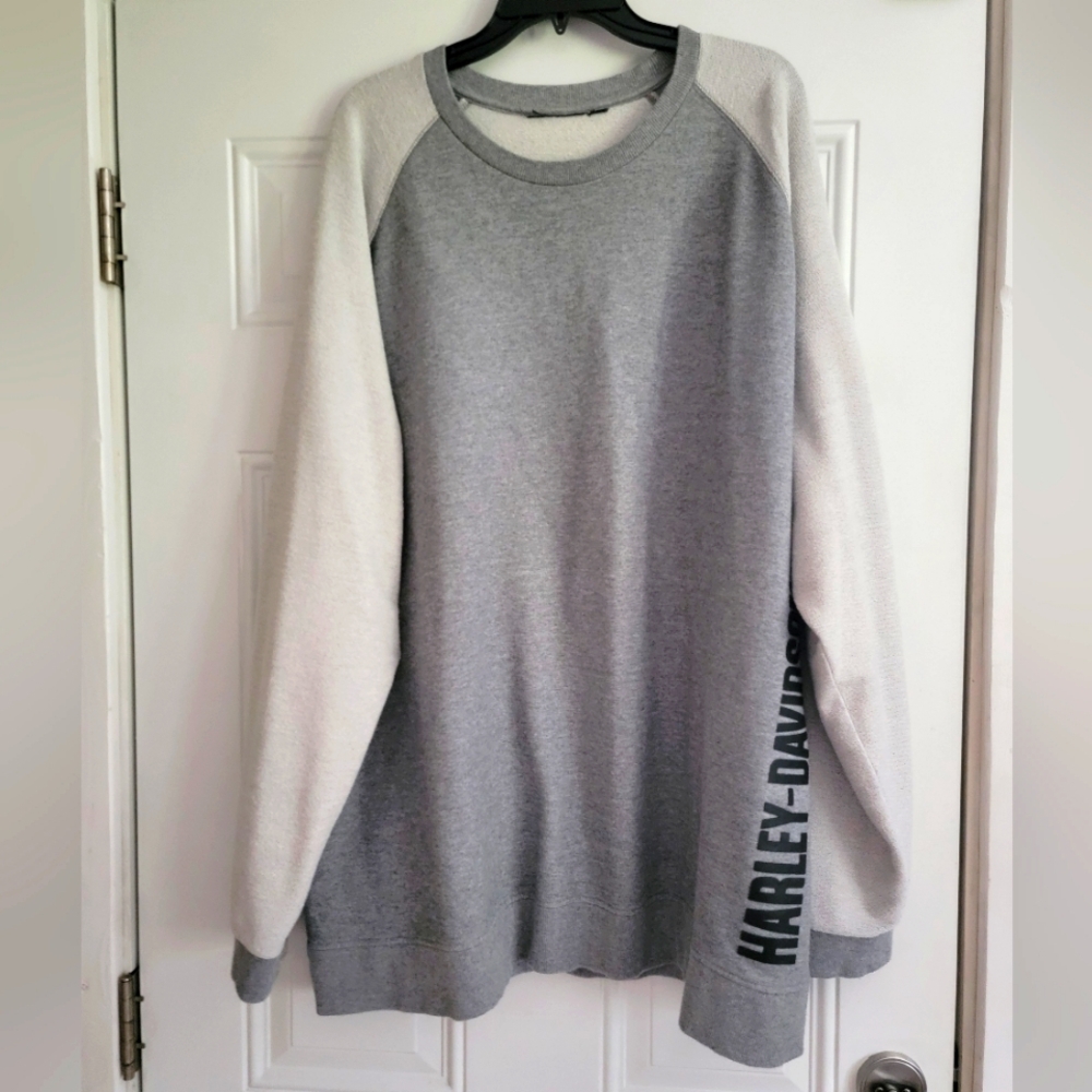 Harley-Davidson Gray and White Sweatshirt